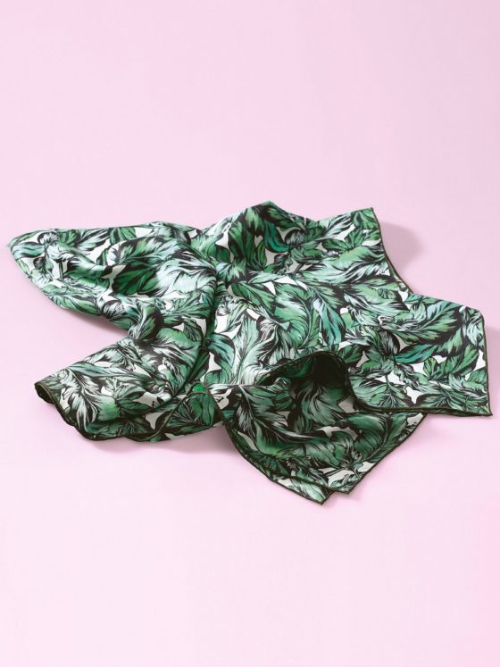 Sjaaltje van 100% zijde met bladerprint Van Windsor groen Kopen